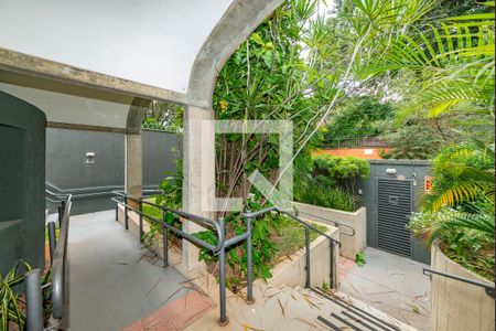 Casa à venda com 845m², 5 quartos e sem vaga Casa à venda com 845m², 5 quartos e sem vagaEntrada