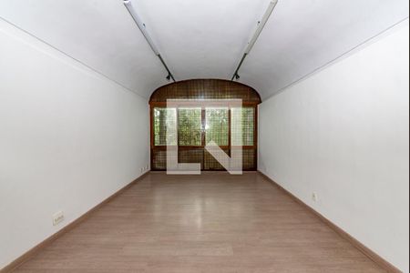 Casa à venda com 845m², 5 quartos e sem vaga Casa à venda com 845m², 5 quartos e sem vagaQuarto 1