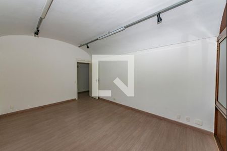 Casa à venda com 845m², 5 quartos e sem vaga Casa à venda com 845m², 5 quartos e sem vagaQuarto 1