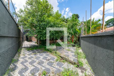 Casa à venda com 845m², 5 quartos e sem vaga Casa à venda com 845m², 5 quartos e sem vagaQuintal