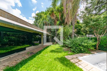 Casa à venda com 845m², 5 quartos e sem vaga Casa à venda com 845m², 5 quartos e sem vagaQuintal