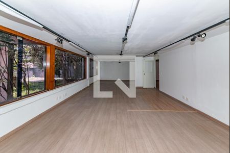 Casa à venda com 845m², 5 quartos e sem vaga Casa à venda com 845m², 5 quartos e sem vagaSala 5