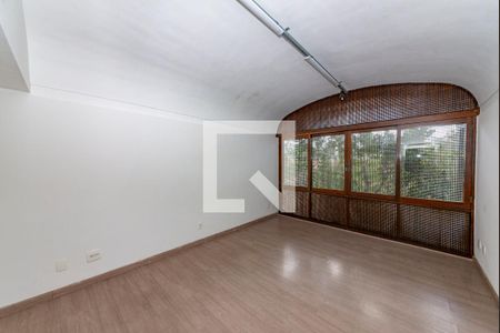 Casa à venda com 845m², 5 quartos e sem vaga Casa à venda com 845m², 5 quartos e sem vagaQuarto 3