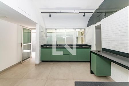 Casa à venda com 845m², 5 quartos e sem vaga Casa à venda com 845m², 5 quartos e sem vagaCozinha