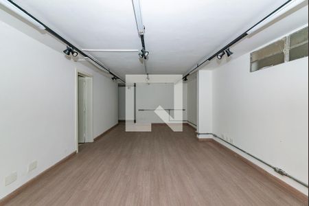 Casa à venda com 845m², 5 quartos e sem vaga Casa à venda com 845m², 5 quartos e sem vagaSala 3