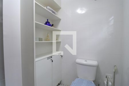 Lavabo de casa à venda com 4 quartos, 331m² em Vila Anglo Brasileira, São Paulo