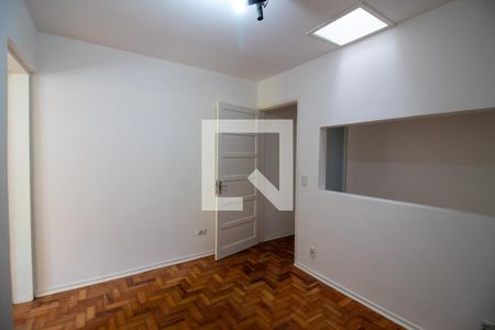 Sala de TV de casa para alugar com 2 quartos, 110m² em Vila Butantã, São Paulo