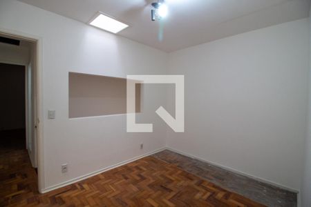 Sala de TV de casa para alugar com 2 quartos, 110m² em Vila Butantã, São Paulo