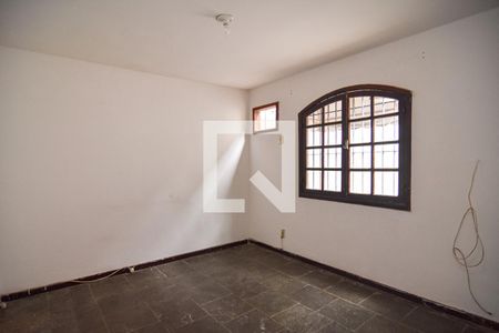 Quarto 2 de casa à venda com 3 quartos, 200m² em Serra Grande, Niterói