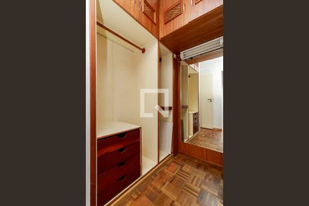 Suíte - Closet de apartamento para alugar com 3 quartos, 188m² em Brooklin, São Paulo