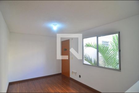 Sala de apartamento para alugar com 2 quartos, 52m² em Igara, Canoas