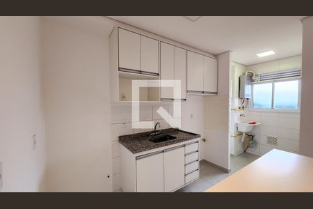 Cozinha e Área de Serviço de apartamento para alugar com 3 quartos, 64m² em Medeiros, Jundiaí