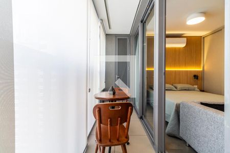 Varanda de kitnet/studio para alugar com 1 quarto, 30m² em Cerqueira César, São Paulo