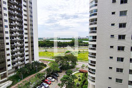 varanda - vista de apartamento para alugar com 2 quartos, 86m² em Camorim, Rio de Janeiro