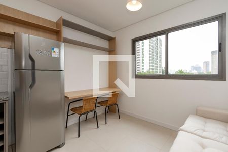 Sala/ Cozinha de apartamento para alugar com 1 quarto, 27m² em Chácara Santo Antônio (zona Sul), São Paulo