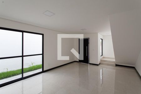 Sala de casa à venda com 3 quartos, 180m² em Santa Branca, Belo Horizonte