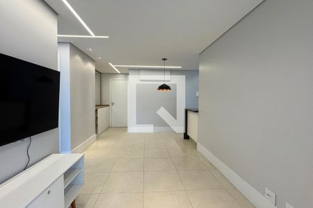 Sala de apartamento para alugar com 2 quartos, 76m² em Empresarial 18 do Forte, Barueri