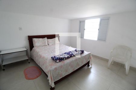 Quarto de kitnet/studio para alugar com 1 quarto, 35m² em Jardim Inconfidência, Uberlândia