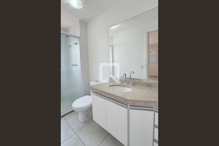 Banheiro da Suíte 1 de apartamento para alugar com 1 quarto, 51m² em Alphaville Conde Ii, Barueri