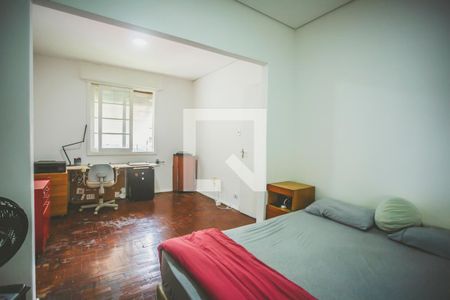 Casa à venda com 160m², 2 quartos e 2 vagas Casa à venda com 160m², 2 quartos e 2 vagasSuíte