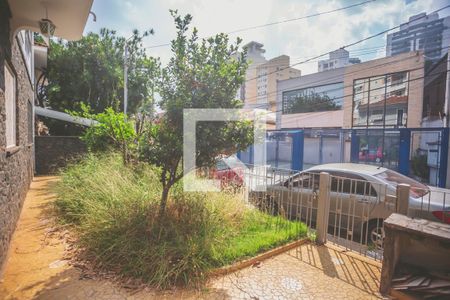 Casa à venda com 160m², 2 quartos e 2 vagas Casa à venda com 160m², 2 quartos e 2 vagasJardim