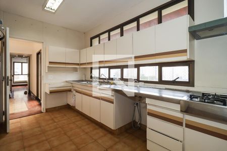 Apartamento à venda com 300m², 4 quartos e 4 vagas Apartamento à venda com 300m², 4 quartos e 4 vagasCozinha