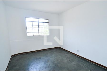 Quarto1 de casa para alugar com 2 quartos, 120m² em Santa Cruz, Belo Horizonte