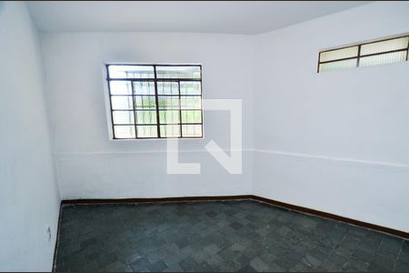 Quarto2 de casa para alugar com 2 quartos, 120m² em Santa Cruz, Belo Horizonte