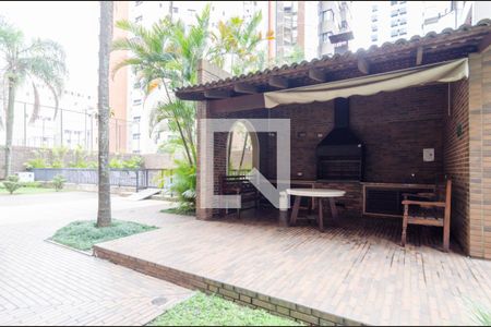 Apartamento para alugar com 260m², 3 quartos e 4 vagas Apartamento para alugar com 260m², 3 quartos e 4 vagasÁrea comum - Churrasqueira