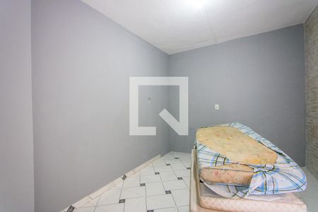 Quarto de casa para alugar com 1 quarto, 80m² em Jardim do Estádio, Santo André