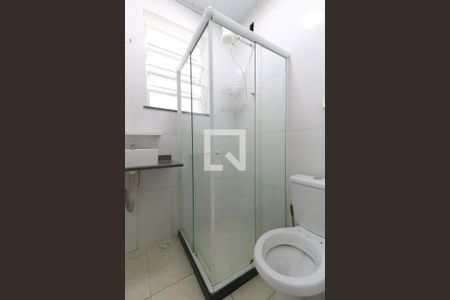 Banheiro de apartamento para alugar com 1 quarto, 45m² em Engenho da Rainha, Rio de Janeiro