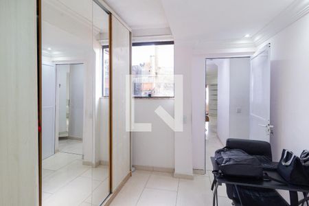 Quarto de casa à venda com 3 quartos, 150m² em Bandeiras, Osasco