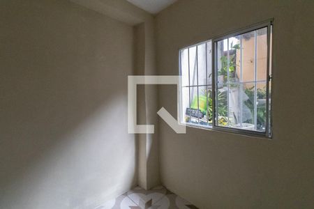 Quarto 2 de casa para alugar com 2 quartos, 30m² em Burgo Paulista, São Paulo