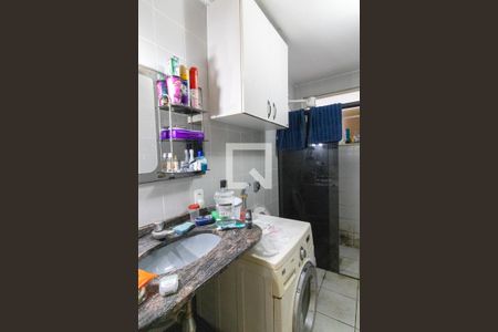 Banheiro de apartamento para alugar com 2 quartos, 66m² em Vila Itapura, Campinas