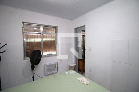 Quarto  de casa para alugar com 1 quarto, 48m² em Parada de Lucas, Rio de Janeiro