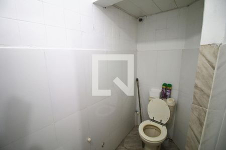 Banheiro de casa para alugar com 1 quarto, 48m² em Parada de Lucas, Rio de Janeiro