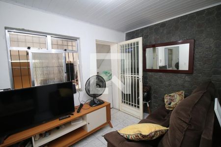 Sala de casa para alugar com 1 quarto, 48m² em Parada de Lucas, Rio de Janeiro