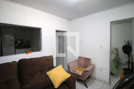 Sala de casa para alugar com 1 quarto, 48m² em Parada de Lucas, Rio de Janeiro