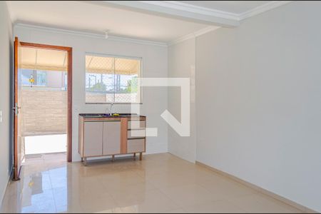 Sala / Cozinha de casa de condomínio para alugar com 2 quartos, 85m² em Campeche Central, Florianópolis