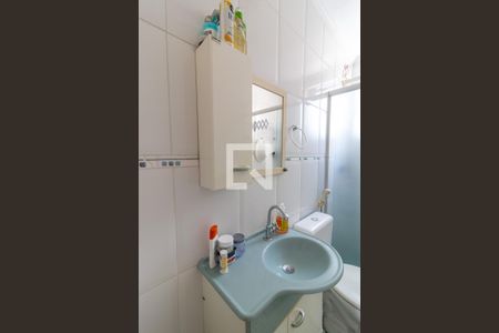 Banheiro de apartamento à venda com 1 quarto, 38m² em Bosque, Campinas