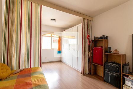 Sala/Quarto de apartamento à venda com 1 quarto, 38m² em Bosque, Campinas