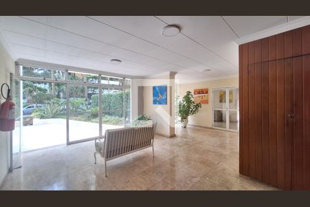 Apartamento à venda com 101m², 3 quartos e 2 vagas Apartamento à venda com 101m², 3 quartos e 2 vagasHall