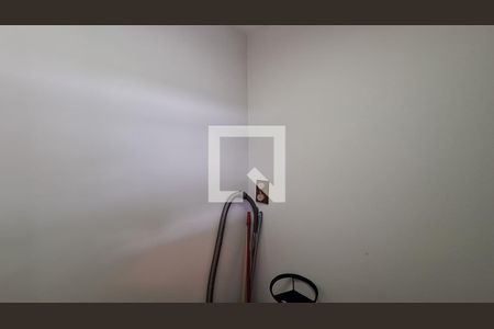 Apartamento à venda com 101m², 3 quartos e 2 vagas Apartamento à venda com 101m², 3 quartos e 2 vagasQuarto de Serviço