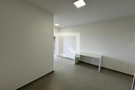 Sala - Dormitório de kitnet/studio para alugar com 1 quarto, 28m² em Ribeirânia, Ribeirão Preto