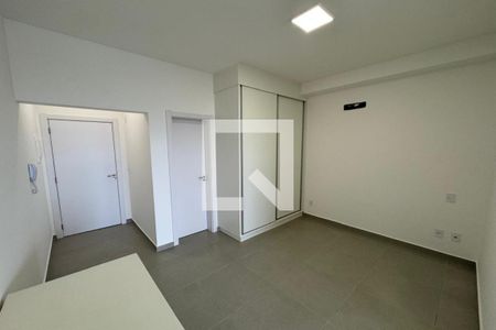 Sala - Dormitório de kitnet/studio para alugar com 1 quarto, 28m² em Ribeirânia, Ribeirão Preto