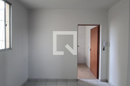 Sala de apartamento para alugar com 2 quartos, 39m² em Piratininga, Belo Horizonte