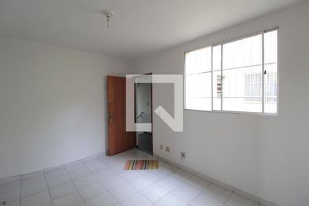 Sala de apartamento para alugar com 2 quartos, 39m² em Piratininga, Belo Horizonte