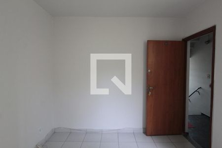 Sala de apartamento para alugar com 2 quartos, 39m² em Piratininga, Belo Horizonte