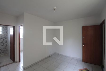 Sala de apartamento para alugar com 2 quartos, 39m² em Piratininga, Belo Horizonte