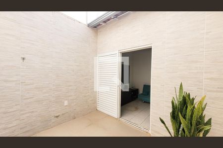 Varanda da Sala de TV de casa à venda com 2 quartos, 250m² em Bonfim, Campinas